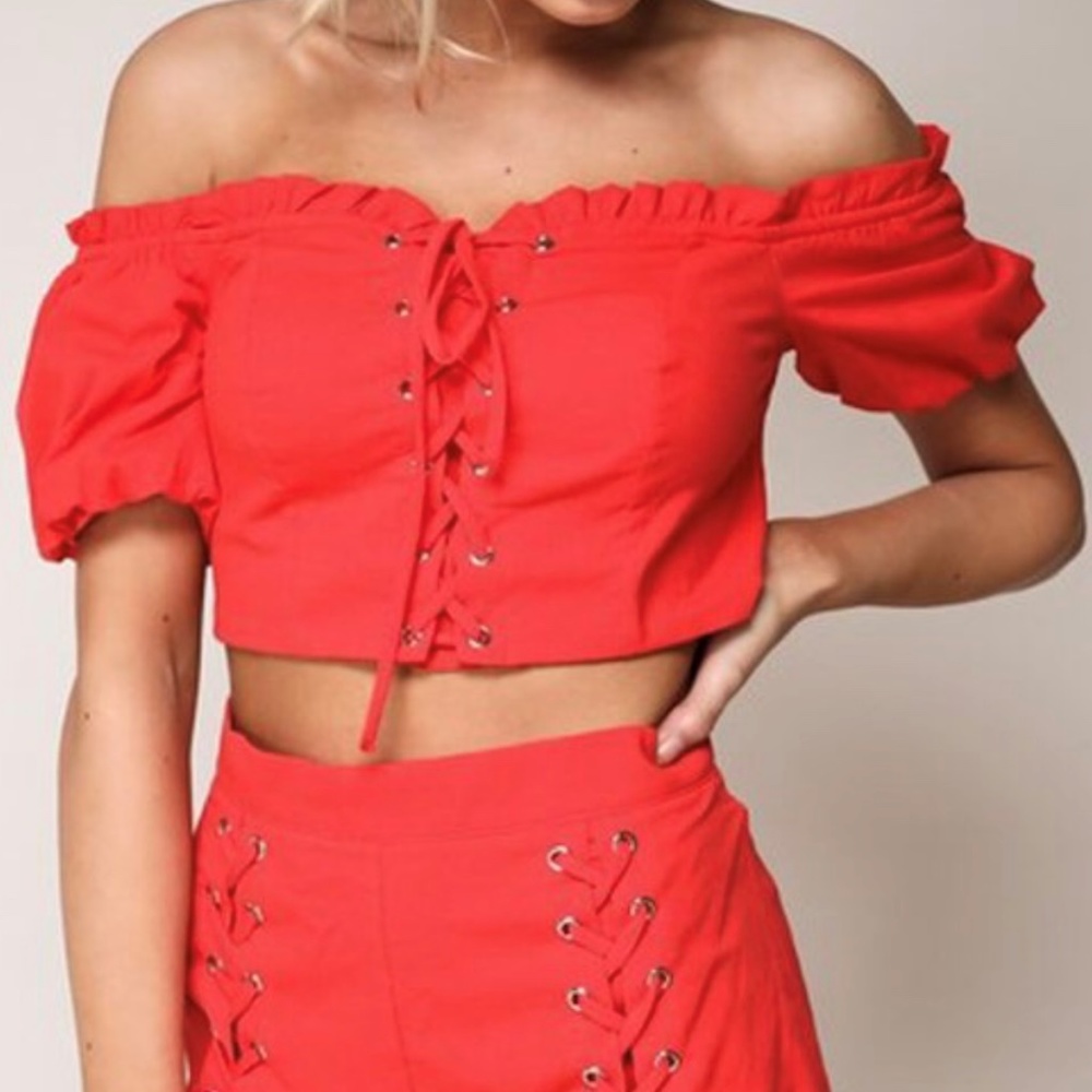NWOT Red Lace Up Crop Top and Shorts Set - Picture 4 of 6